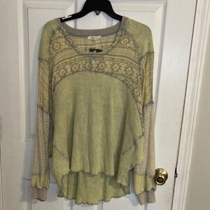 Oli & Hali Green Aztec Patterned Textured Top Medium New